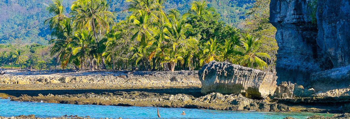 beach rocky shore cabo blanco