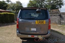 hyundai h1 van heredia back view