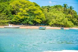 tamarindo estuary boats anchored