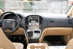 hyundai h1 van heredia driver seat and control panels