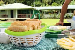 bread on the lunch table san pedrillo station