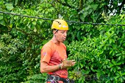 guide giving security briefing los canones canopy tour